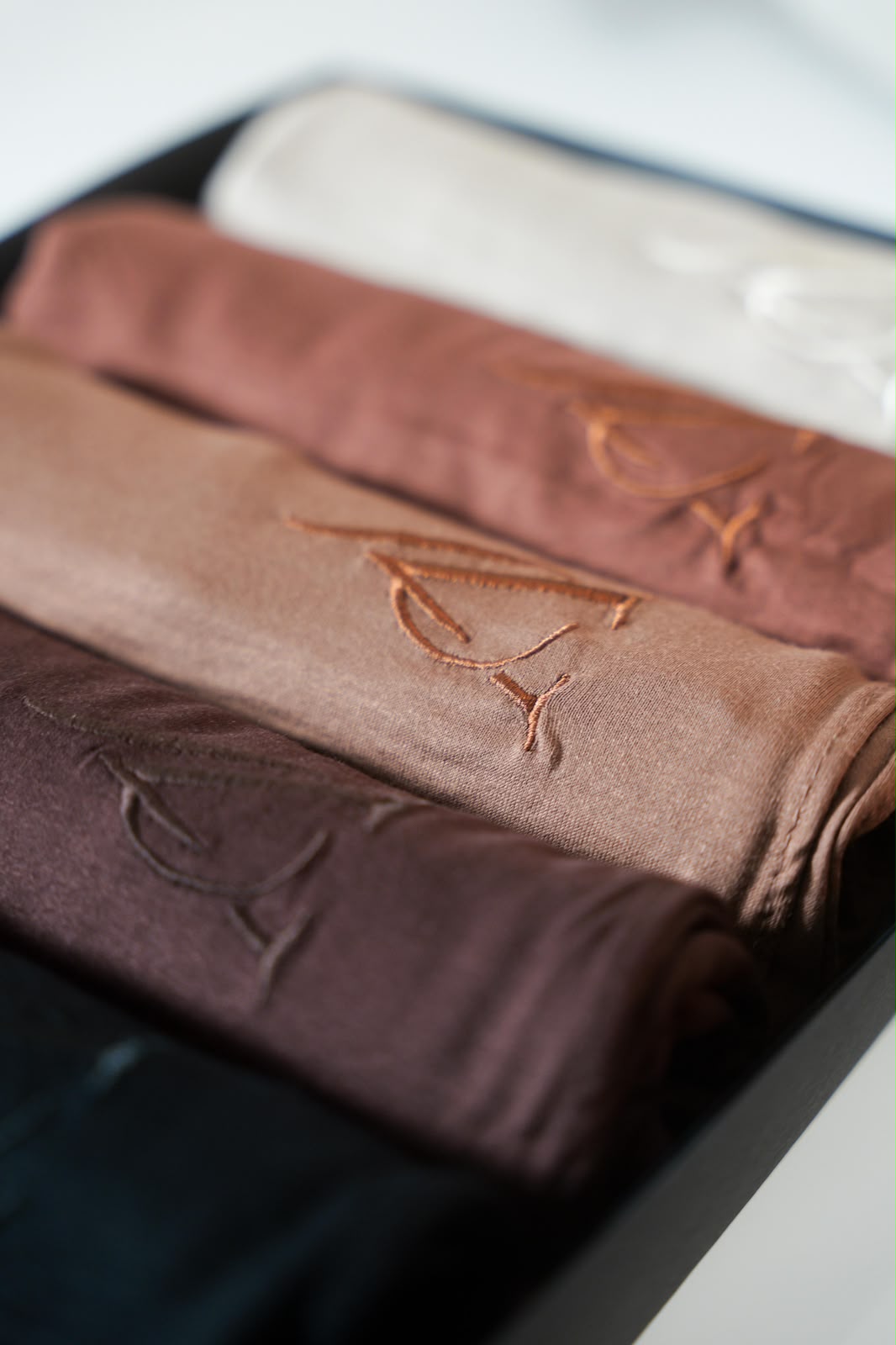 SANAA DESIGN „Dalija“ Premium Baumwoll-Jersey Hijab (mit Box)